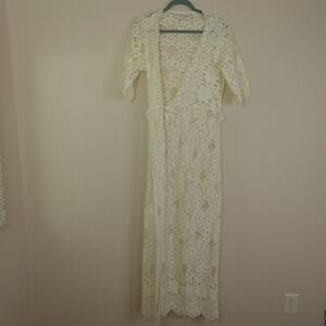 Le Rose Lace Robe Women Small / Medium Cream White Bridal Wedding Honeymoon Maxi